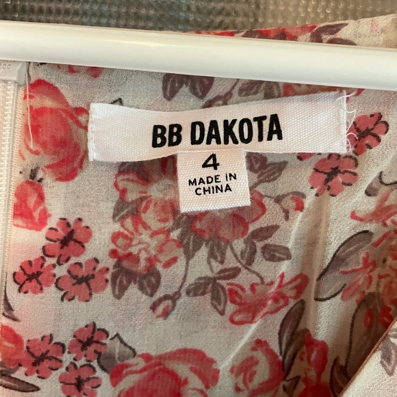 BB Dakota floral mini dress - Picture 2 of 3
